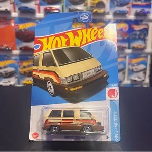 Hot Wheels 1986 Toyota Van -  2023 HW J-Imports VHTF New Colorway